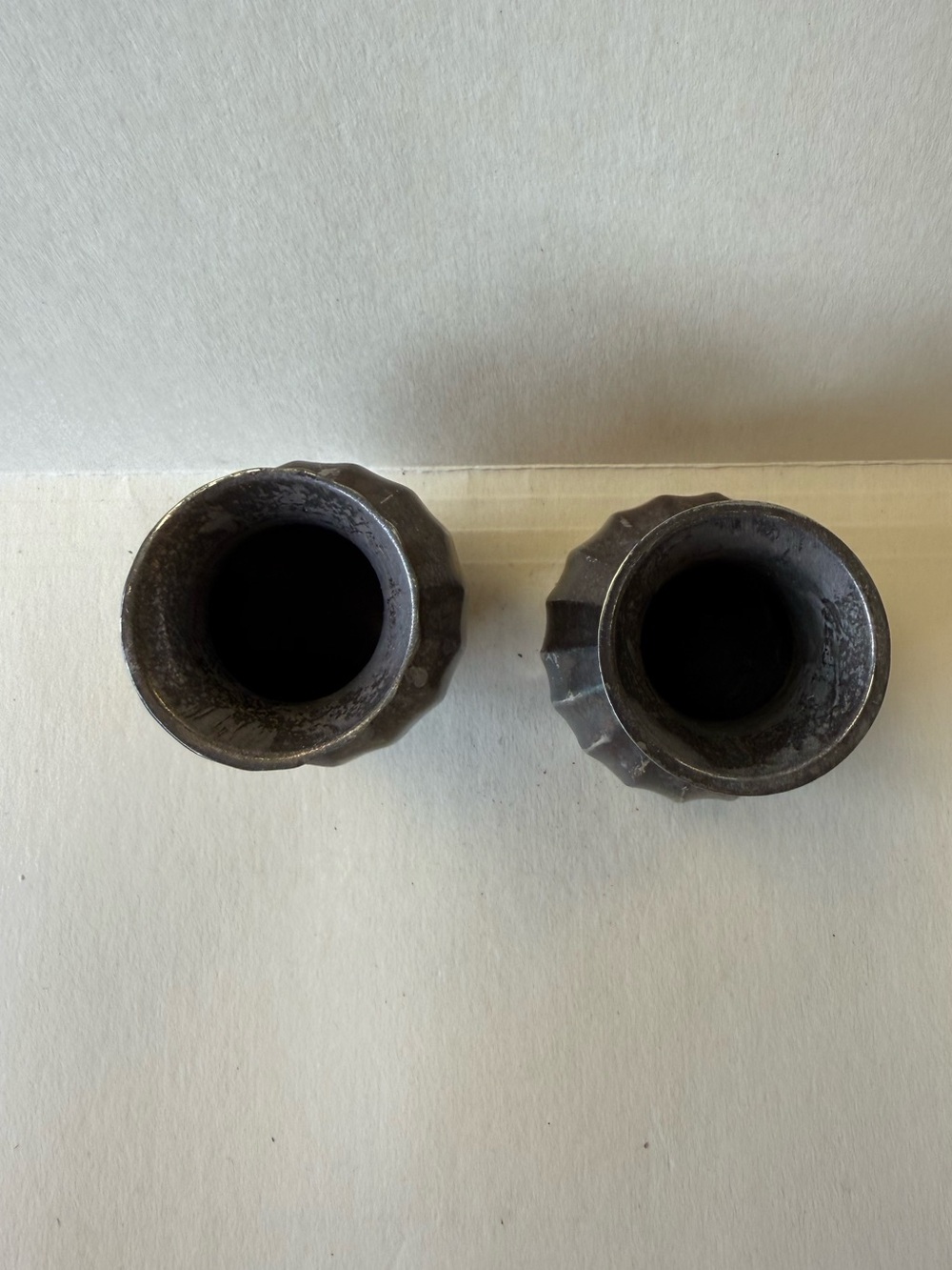 Pair of Vintage Mini Silver Coated Metal Decor Vases from India. - Picture 4 of 9